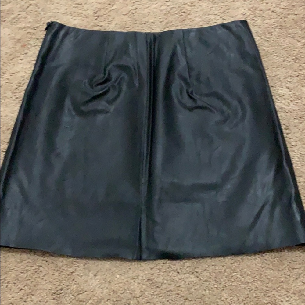 Black Leather - Picture 2 of 2